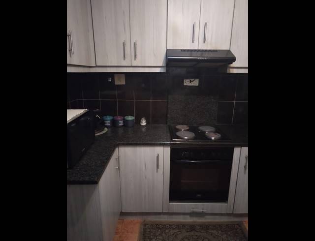 4 BEDROOM HOUSE FOR SALE IN SAVANNA PARK